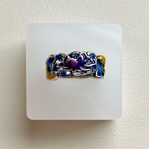 Elegant Purple and Blue Floral Ring